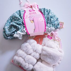 Lulu Guinness Green Floral Shower Cap and White Bath Mitt Set